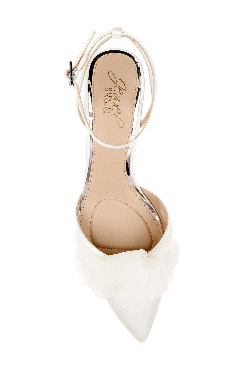 Favor Pointed Toe Kitten Heels