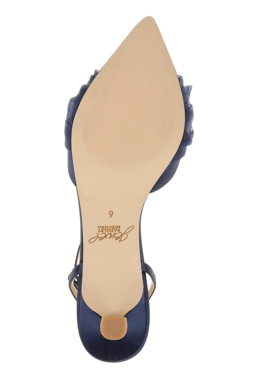 Favor Pointed Toe Kitten Heels
