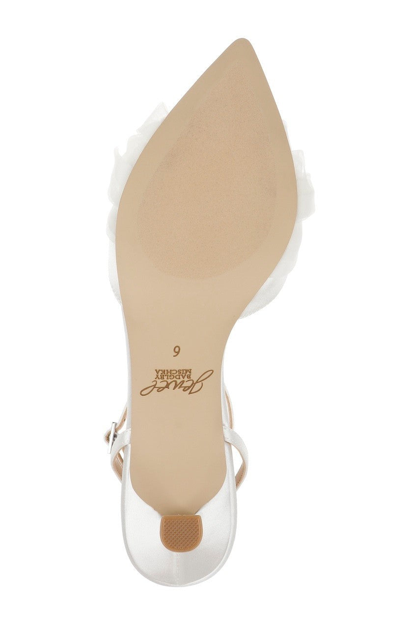 Favor Pointed Toe Kitten Heels