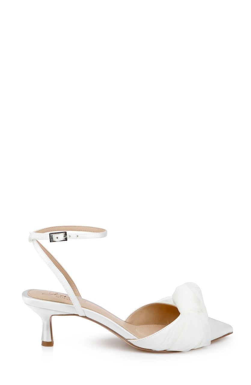 Favor Pointed Toe Kitten Heels